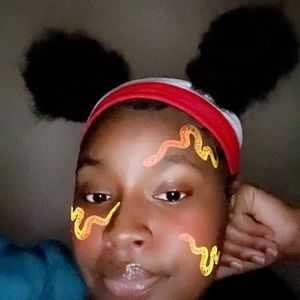 Meet your Posher, Alexzandrya